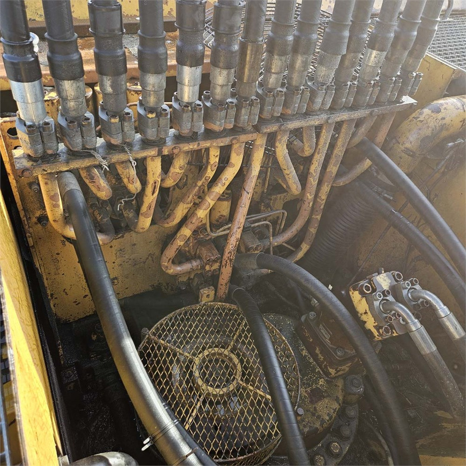 حفارات زحافة Liebherr R984: صور 23 حفارات زحافة Liebherr R984: صور 23