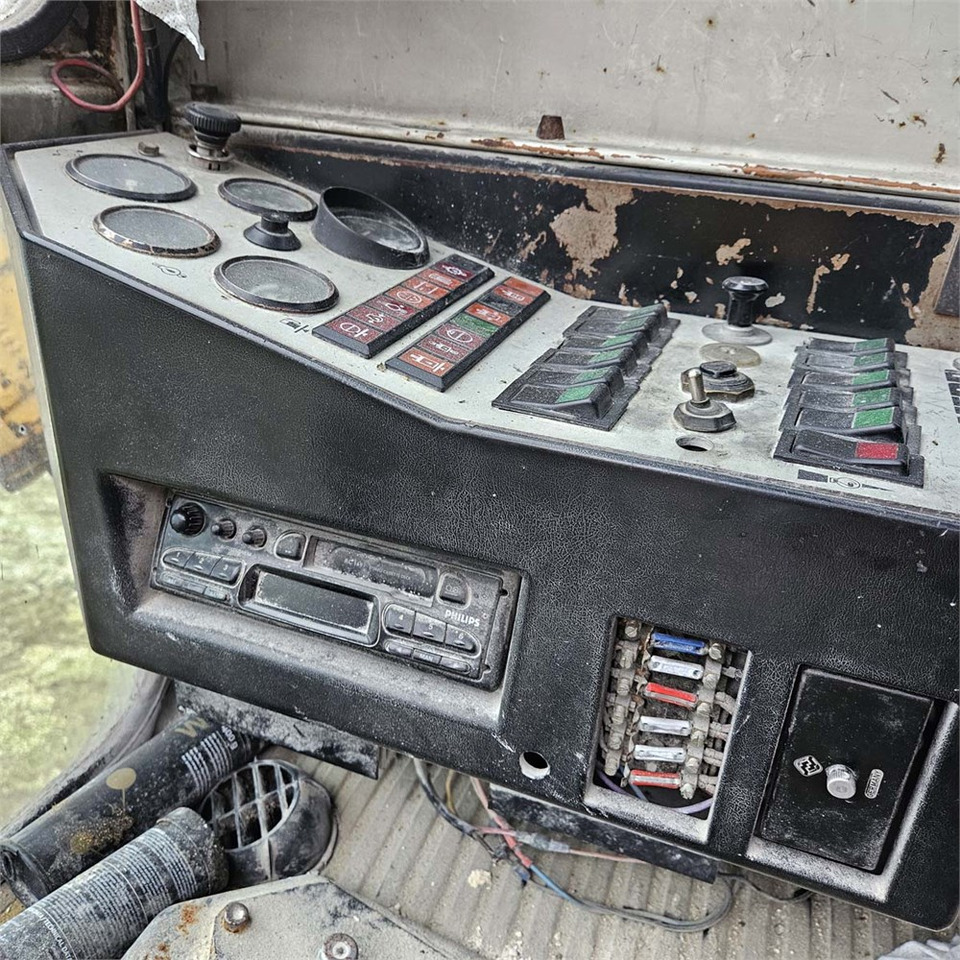 حفارات زحافة Liebherr R984: صور 17 حفارات زحافة Liebherr R984: صور 17