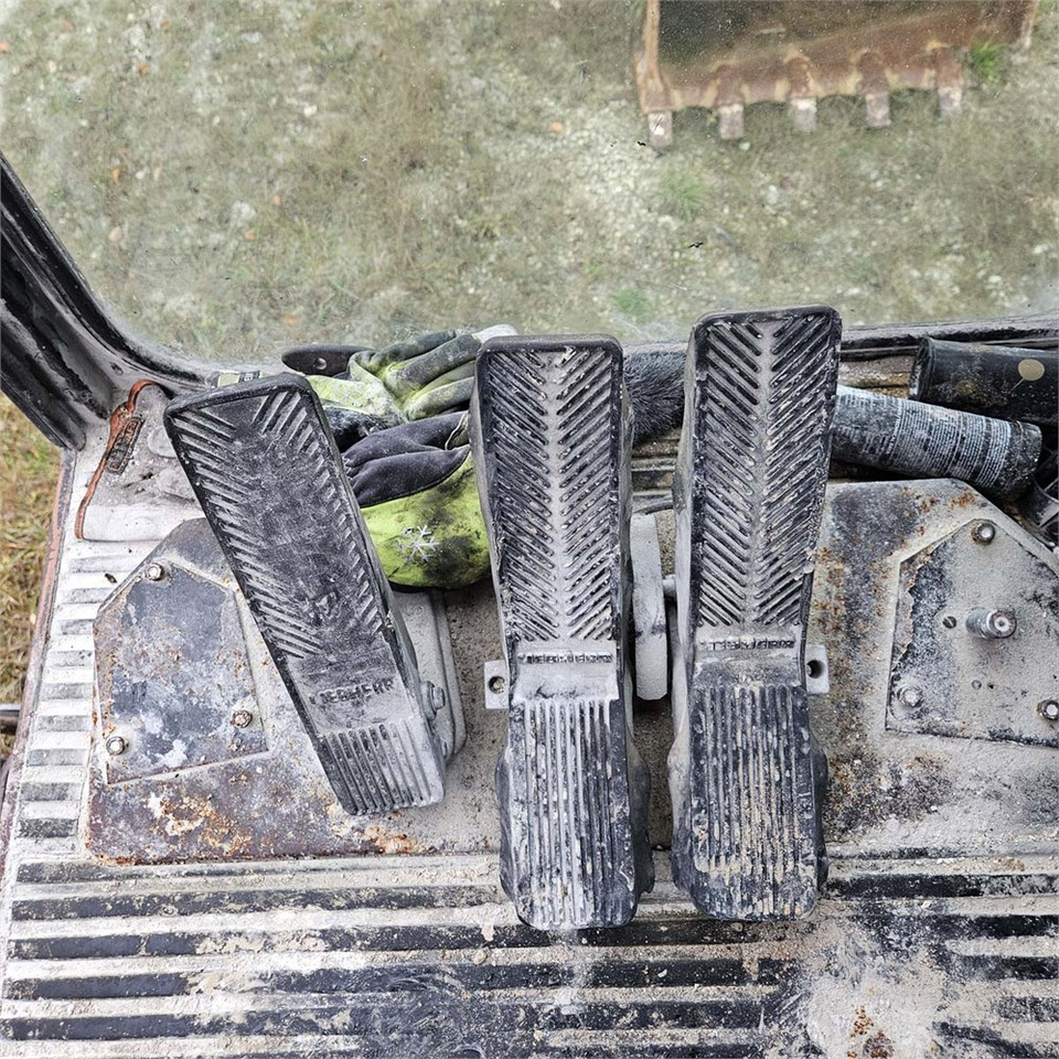 حفارات زحافة Liebherr R984: صور 14 حفارات زحافة Liebherr R984: صور 14