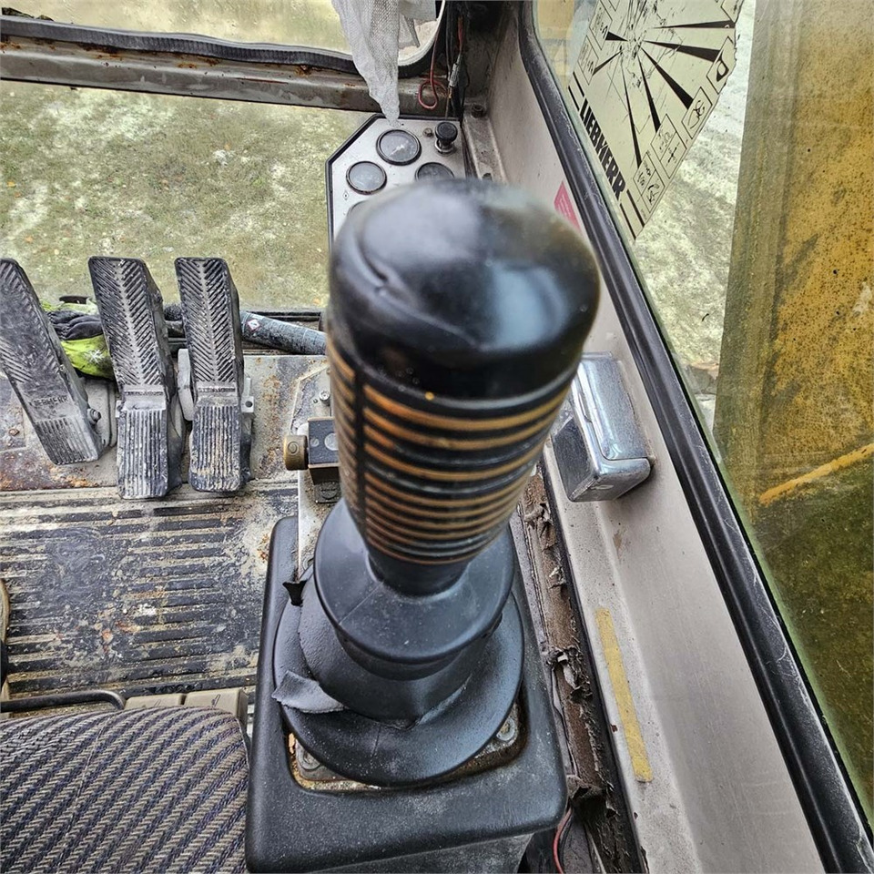 حفارات زحافة Liebherr R984: صور 12 حفارات زحافة Liebherr R984: صور 12