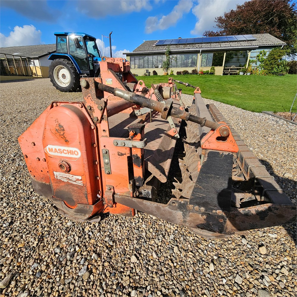 Maschio CB300 - محراث الدوار: صور 3 Maschio CB300 - محراث الدوار: صور 3