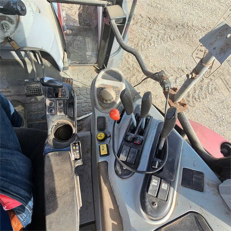 جرار Massey Ferguson 6480 Dyna-6: صور 10