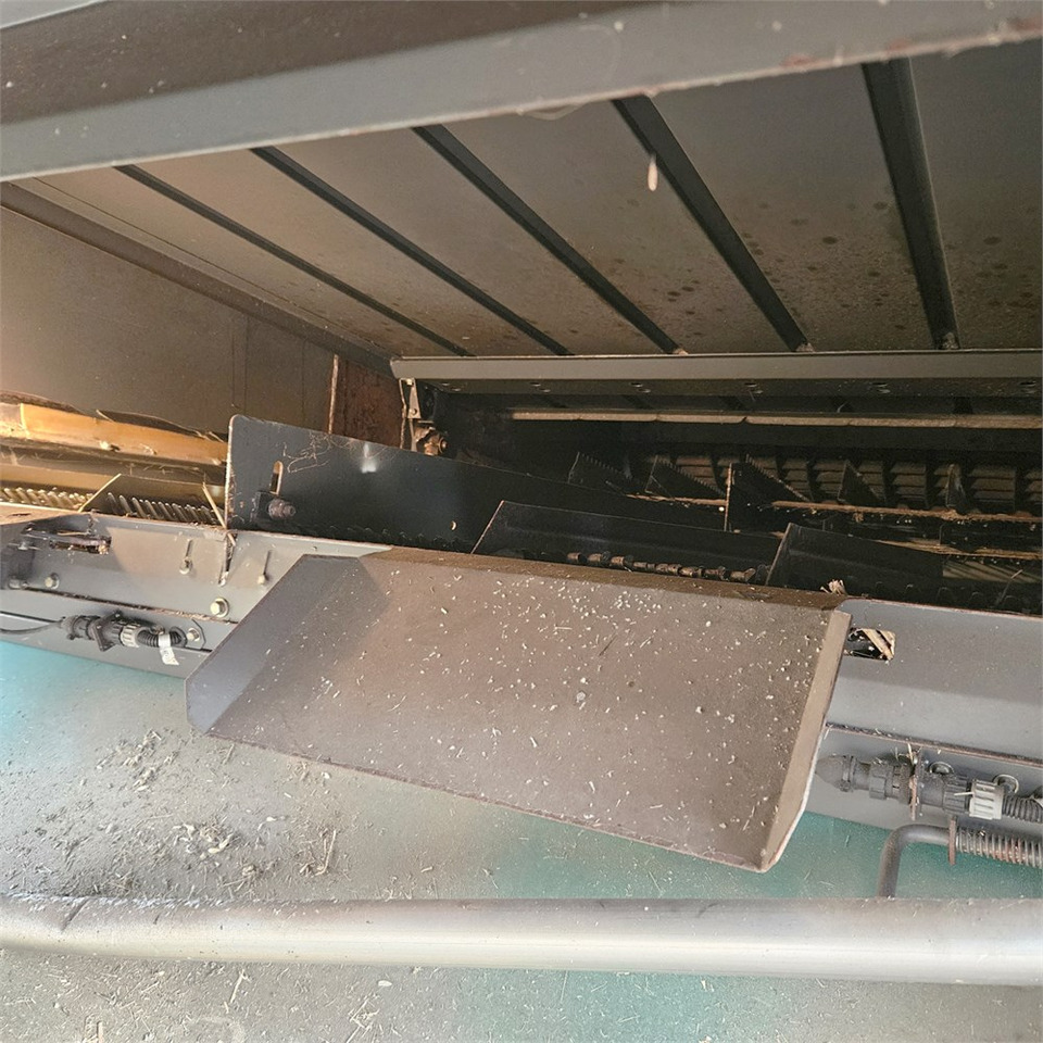 آلة حصاد Massey Ferguson 9280 Hybrid: صور 35 آلة حصاد Massey Ferguson 9280 Hybrid: صور 35