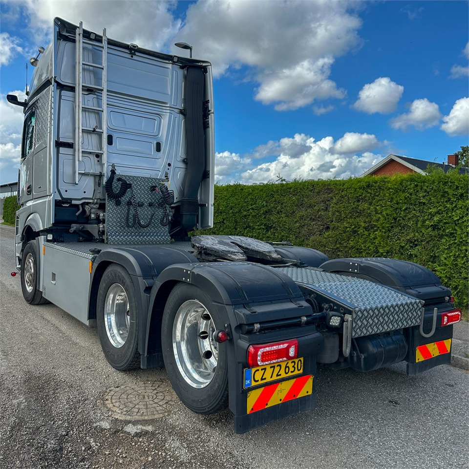 Mercedes 2653 LSDNA 6X2 Gigaspace - شاحنة جرار: صور 3 Mercedes 2653 LSDNA 6X2 Gigaspace - شاحنة جرار: صور 3