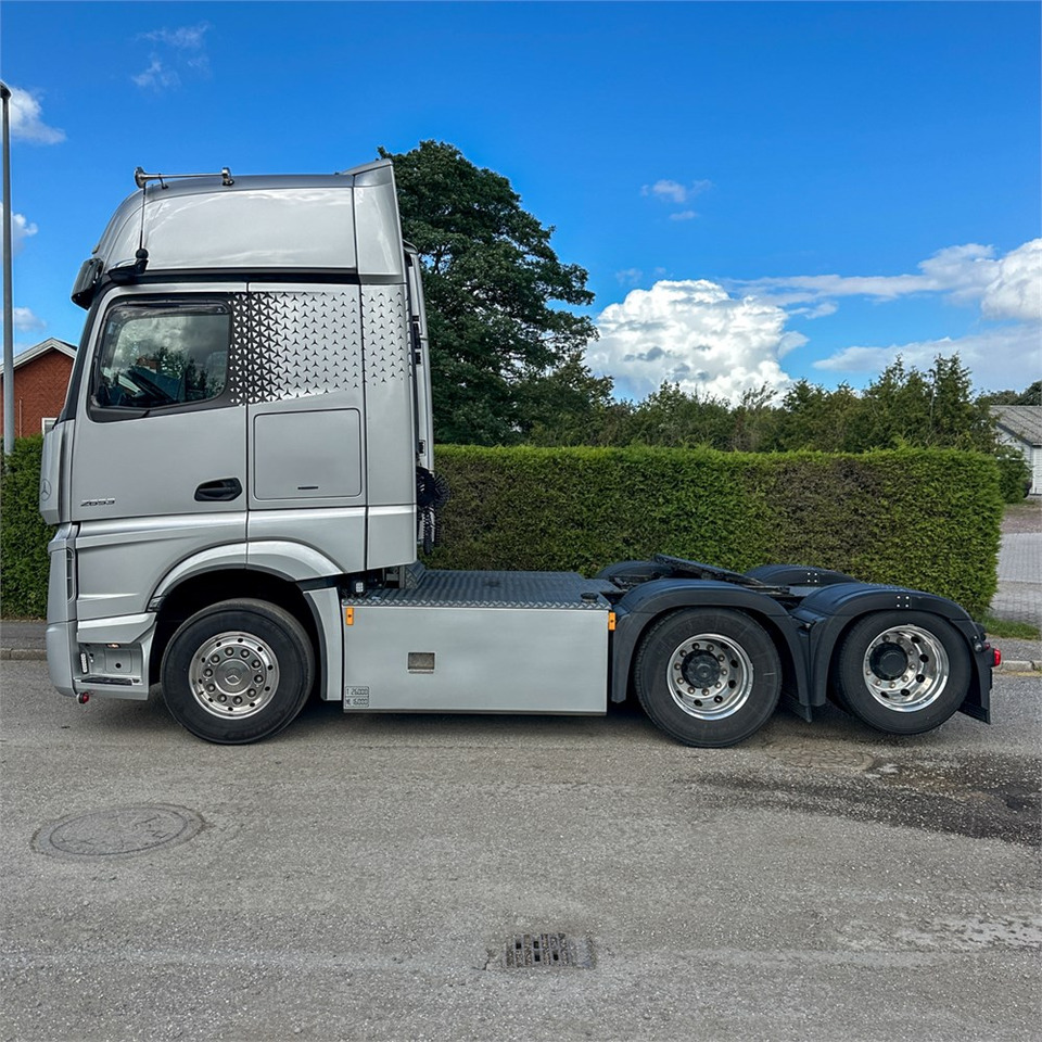 Mercedes 2653 LSDNA 6X2 Gigaspace - شاحنة جرار: صور 2 Mercedes 2653 LSDNA 6X2 Gigaspace - شاحنة جرار: صور 2
