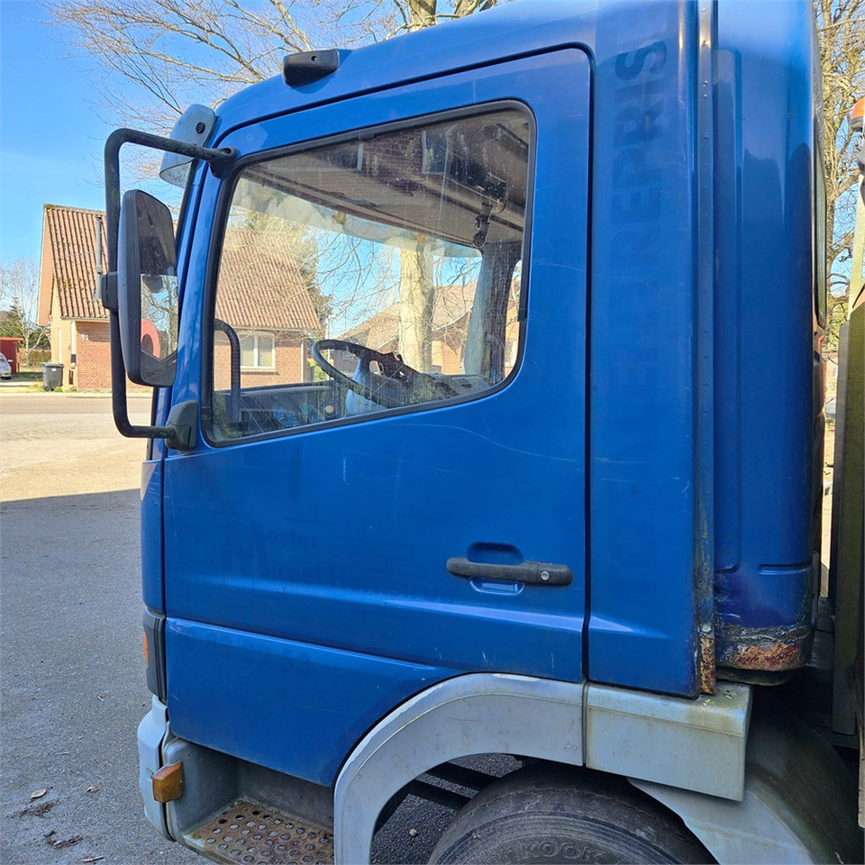 شاحنات مسطحة Mercedes ATEGO 817: صور 9