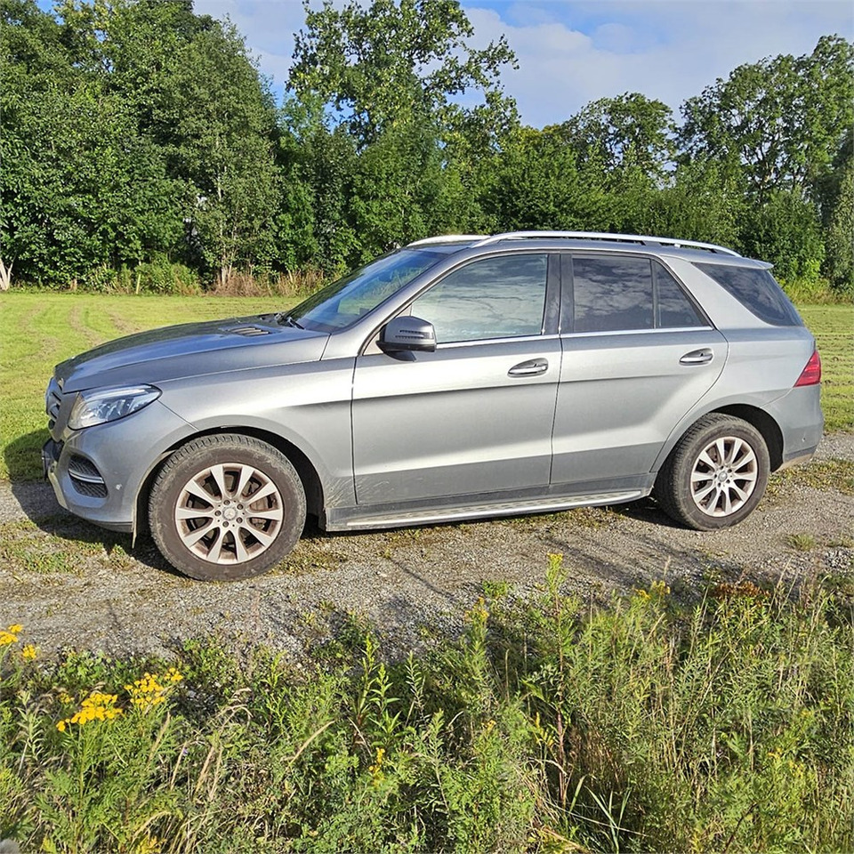 Mercedes GLE 350 4matic - سيارة: صور 1 Mercedes GLE 350 4matic - سيارة: صور 1