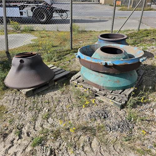 Metso GP300 - كسارة مخرو: صور 1 Metso GP300 - كسارة مخرو: صور 1