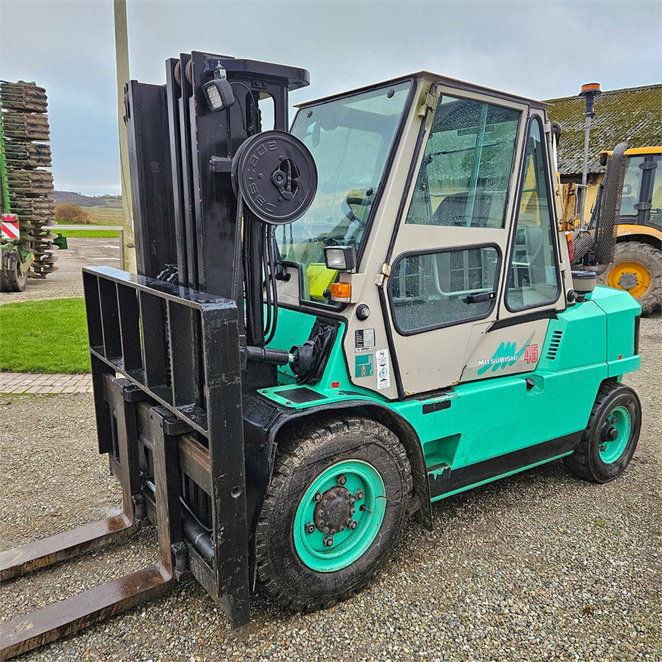 Mitsubishi FB45 - رافعة شوكية: صور 4 Mitsubishi FB45 - رافعة شوكية: صور 4