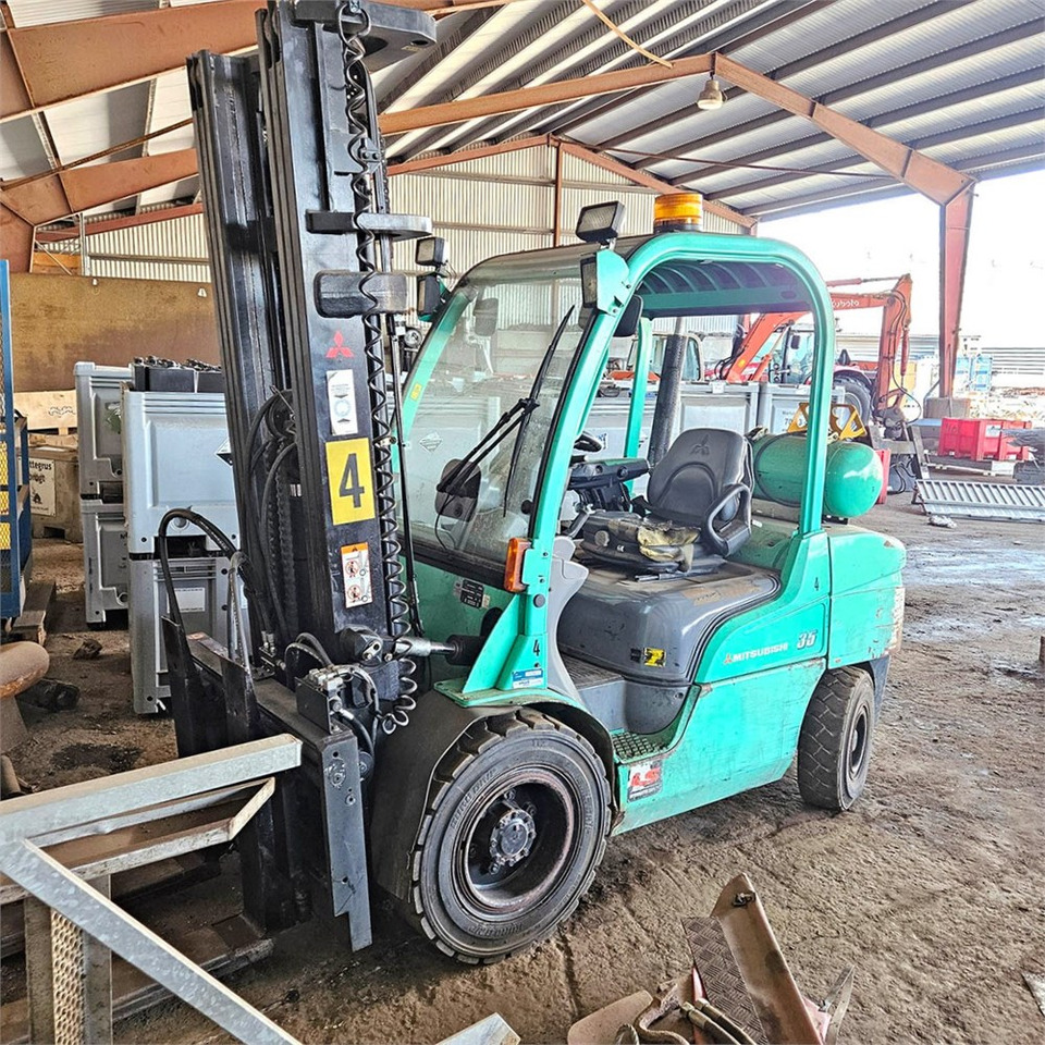 Mitsubishi FG35N - رافعة شوكية: صور 2 Mitsubishi FG35N - رافعة شوكية: صور 2