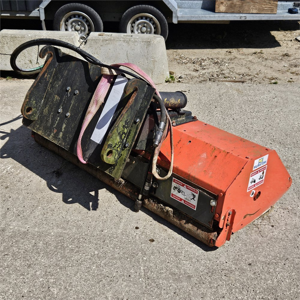 Muratori MT20 155 - جزازة المروج: صور 4 Muratori MT20 155 - جزازة المروج: صور 4