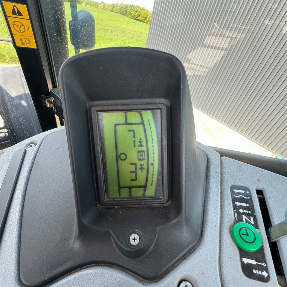 تأجير New Holland T6050 New Holland T6050: صور 27 تأجير New Holland T6050 New Holland T6050: صور 27