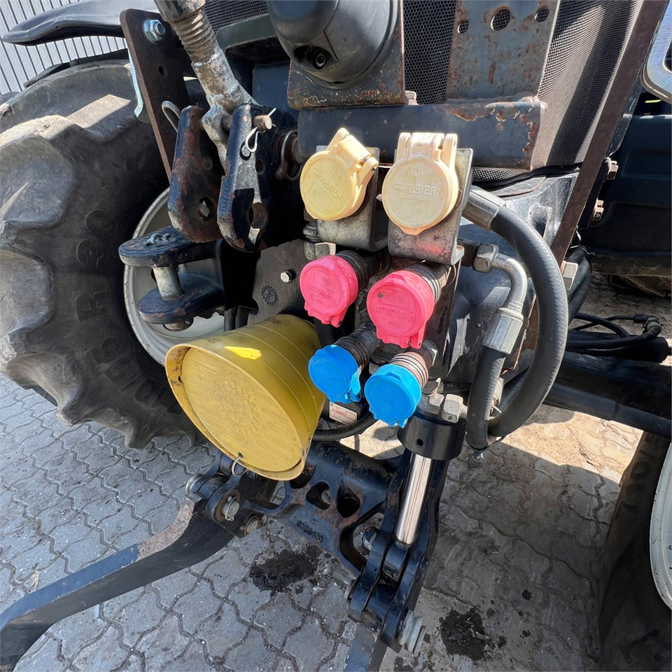 تأجير New Holland T6050 New Holland T6050: صور 32 تأجير New Holland T6050 New Holland T6050: صور 32