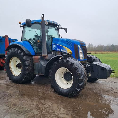 New Holland T8050 Class 5 - جرار: صور 1 New Holland T8050 Class 5 - جرار: صور 1
