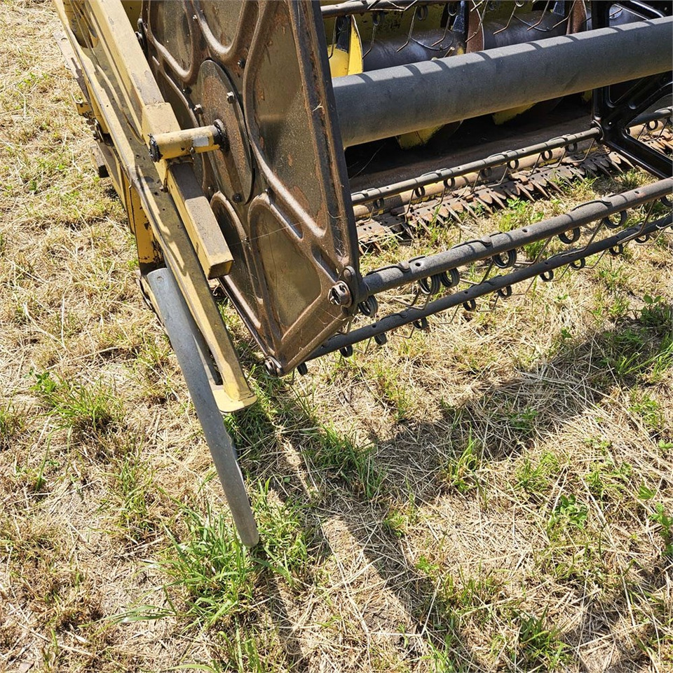 آلة حصاد New Holland TX68: صور 45