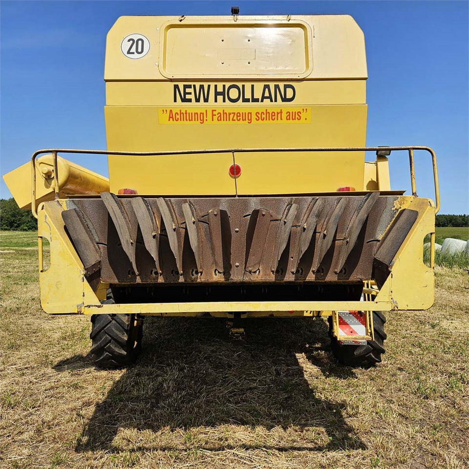 آلة حصاد New Holland TX68: صور 7