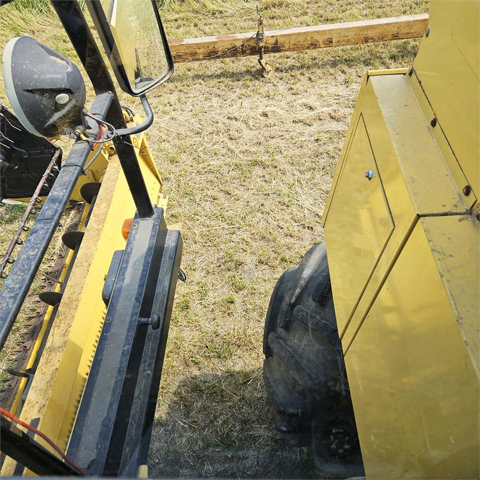 آلة حصاد New Holland TX68: صور 23