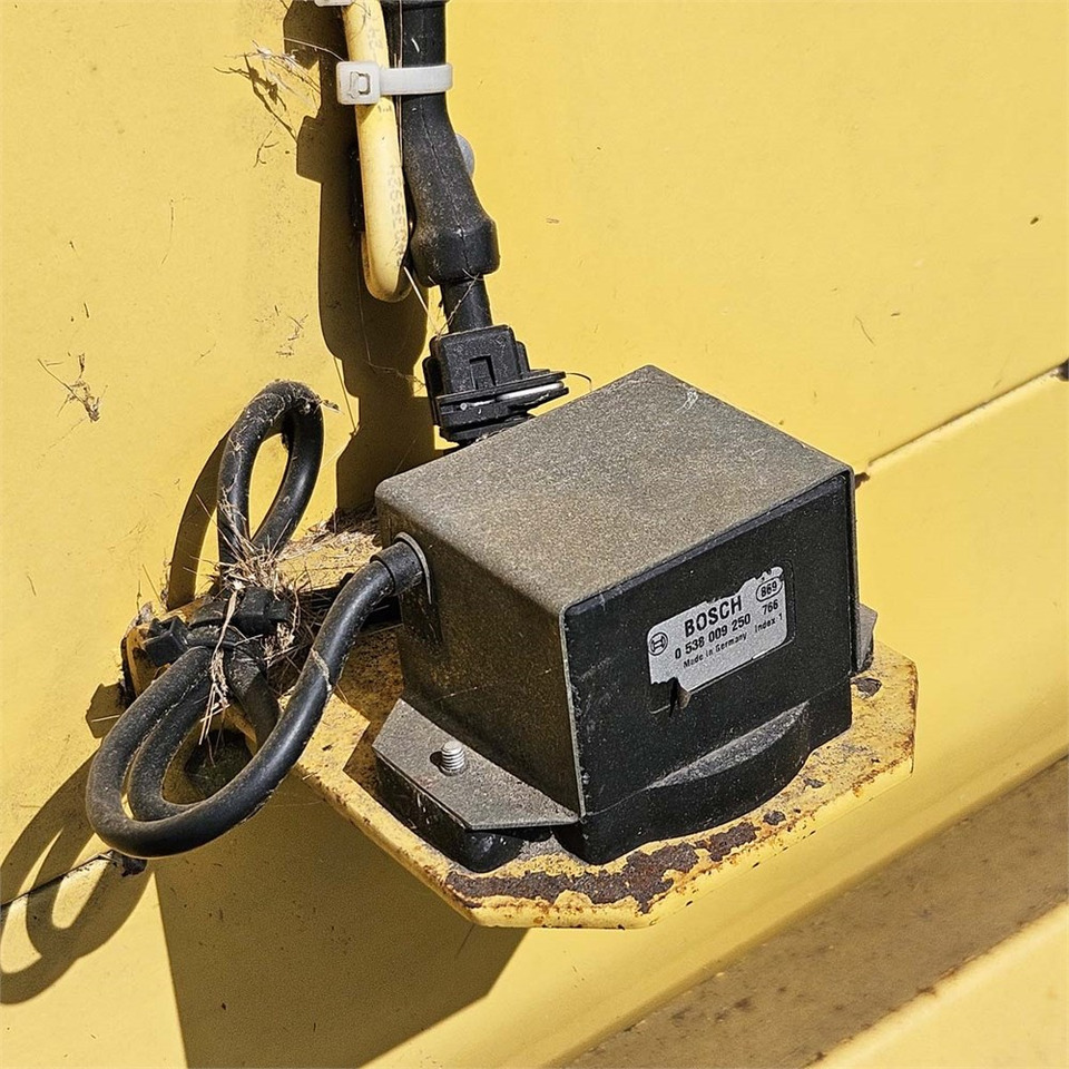 آلة حصاد New Holland TX68: صور 50