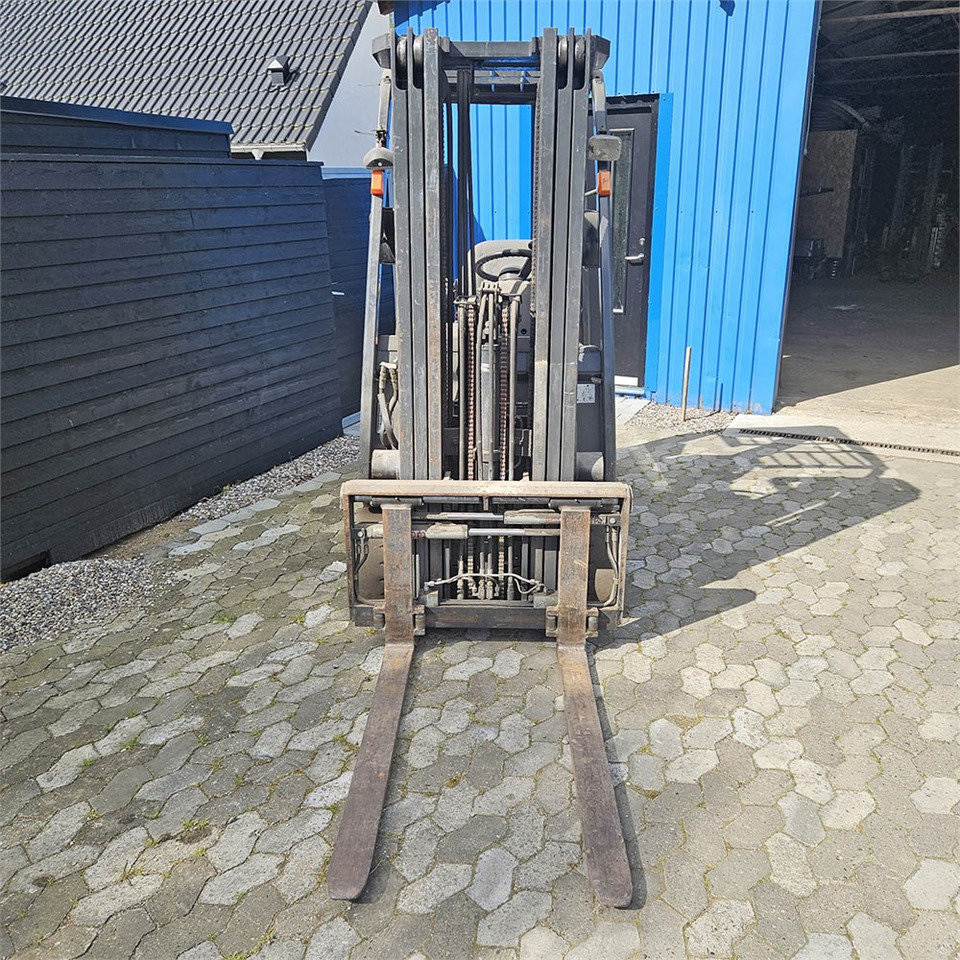Nissan 1N1L150 - رافعة شوكية: صور 2 Nissan 1N1L150 - رافعة شوكية: صور 2
