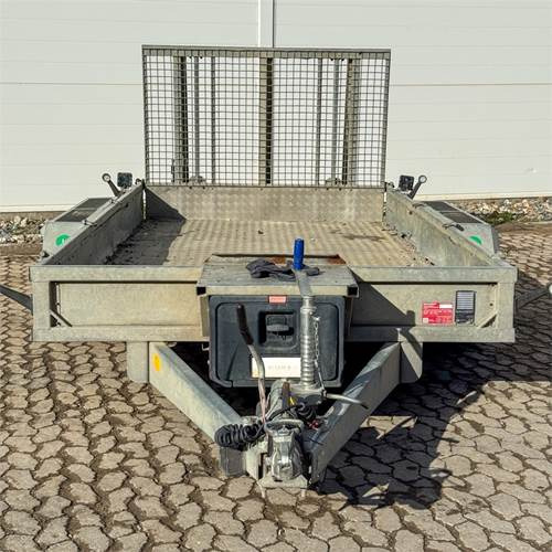 Nugent P3718 - مقطورات السيارات: صور 2 Nugent P3718 - مقطورات السيارات: صور 2