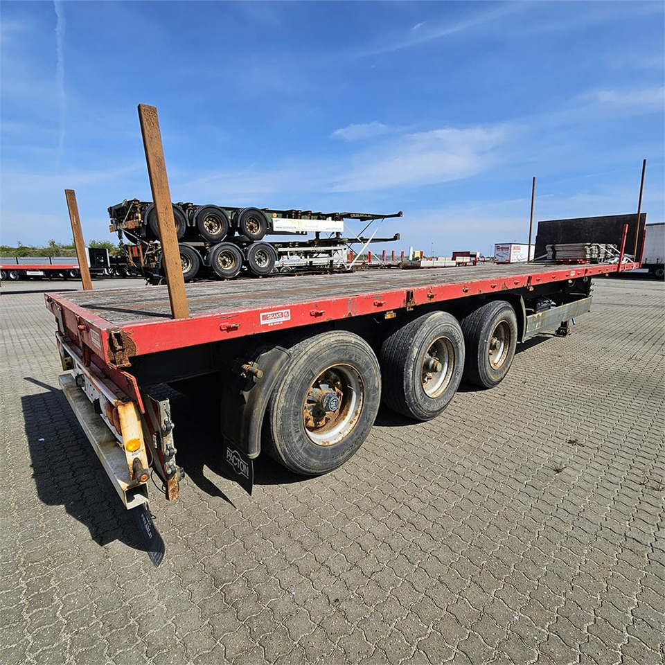 Pacton Flatbed - نصف مقطورة مسطحة: صور 1 Pacton Flatbed - نصف مقطورة مسطحة: صور 1