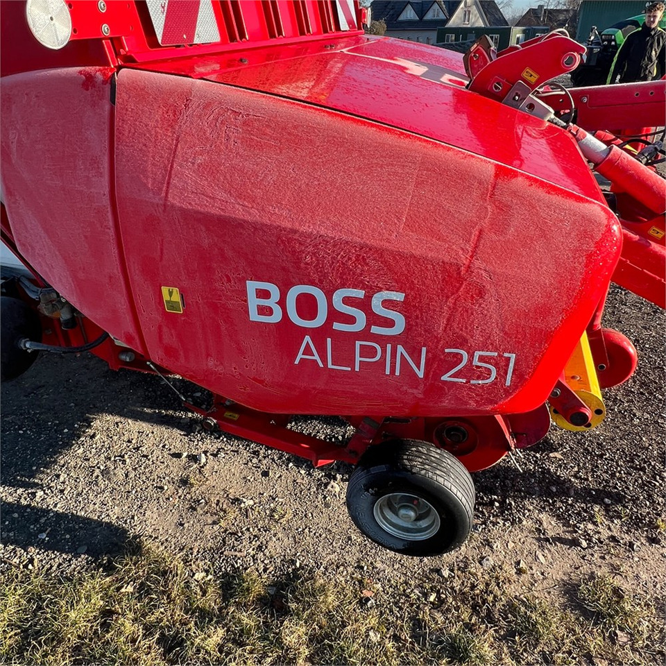 معدات القش Pöttinger Boss Alpine 251: صور 28