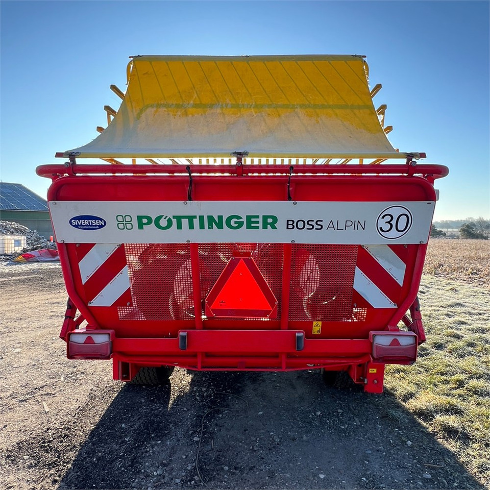 معدات القش Pöttinger Boss Alpine 251: صور 8