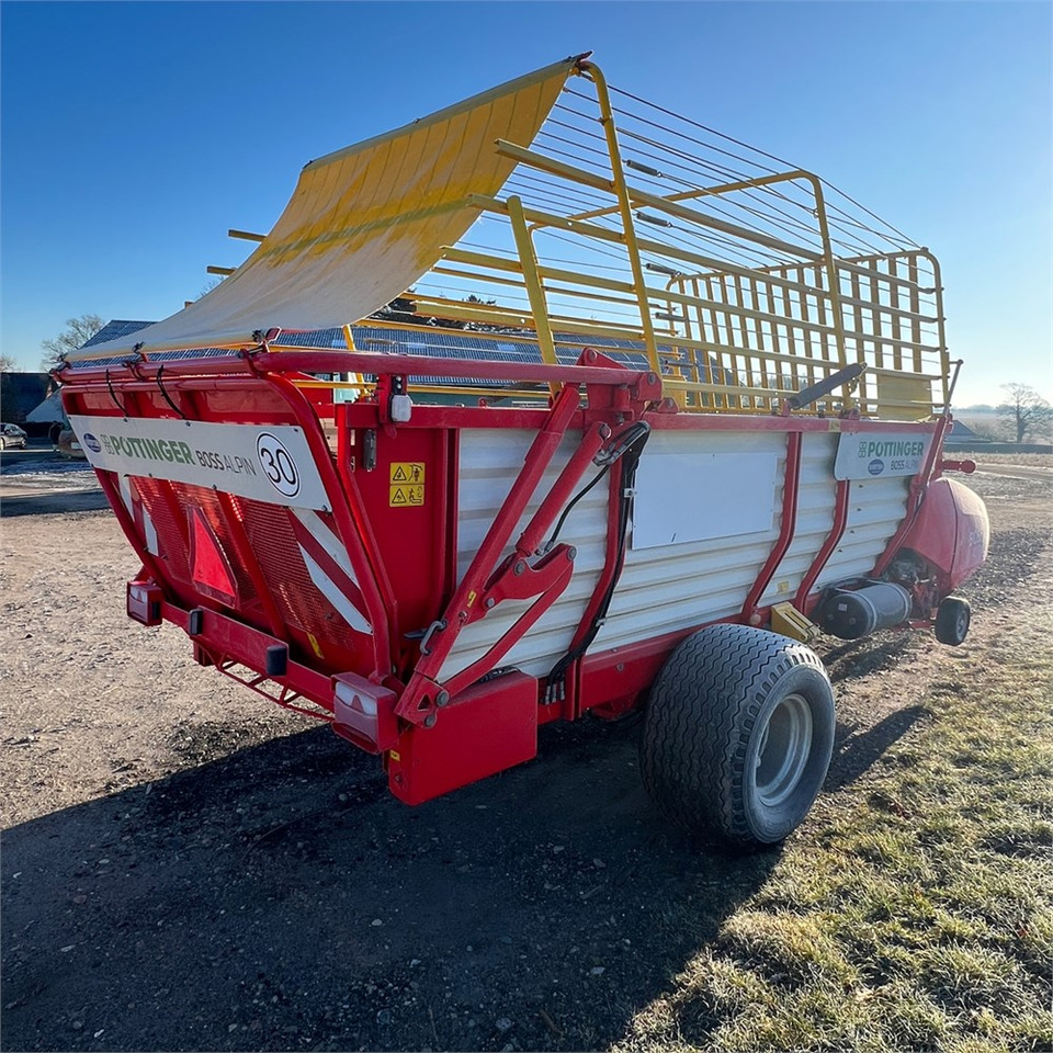 معدات القش Pöttinger Boss Alpine 251: صور 7