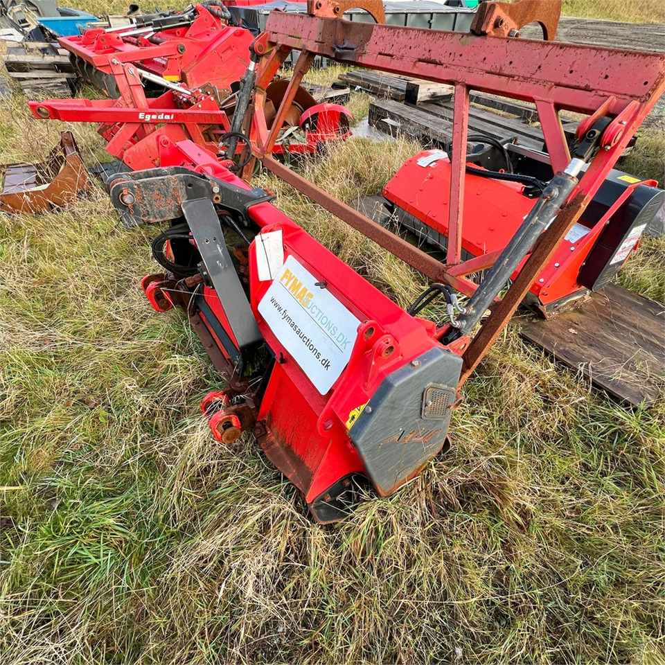 Prinoth M450m-1900 - ماكينات قطع الحشائش الغابات: صور 3 Prinoth M450m-1900 - ماكينات قطع الحشائش الغابات: صور 3