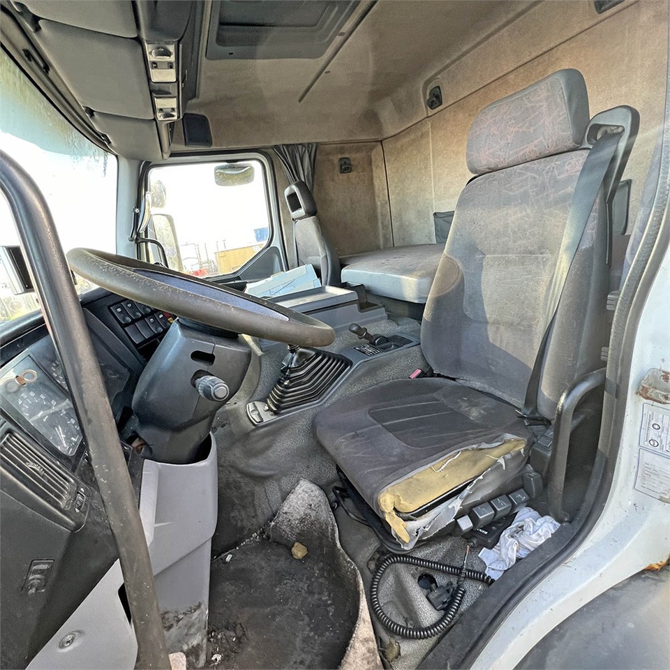 الشاسيه شاحنة Renault H 100 4x2 STD: صور 11 الشاسيه شاحنة Renault H 100 4x2 STD: صور 11