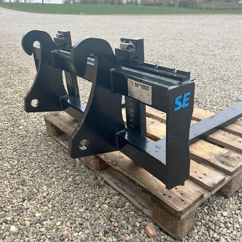 SE Equipment Giant - شوكات - آلات البناء: صور 3 SE Equipment Giant - شوكات - آلات البناء: صور 3