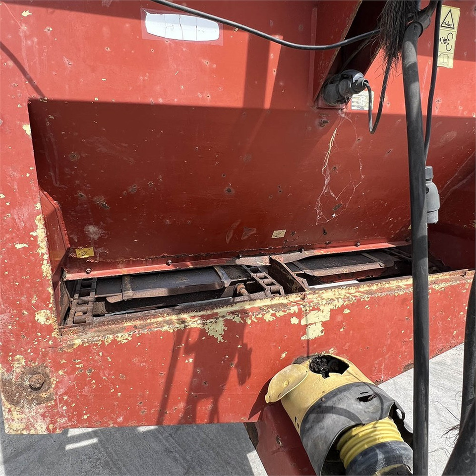 نثر السماد Samson 1009 MT: صور 18 نثر السماد Samson 1009 MT: صور 18