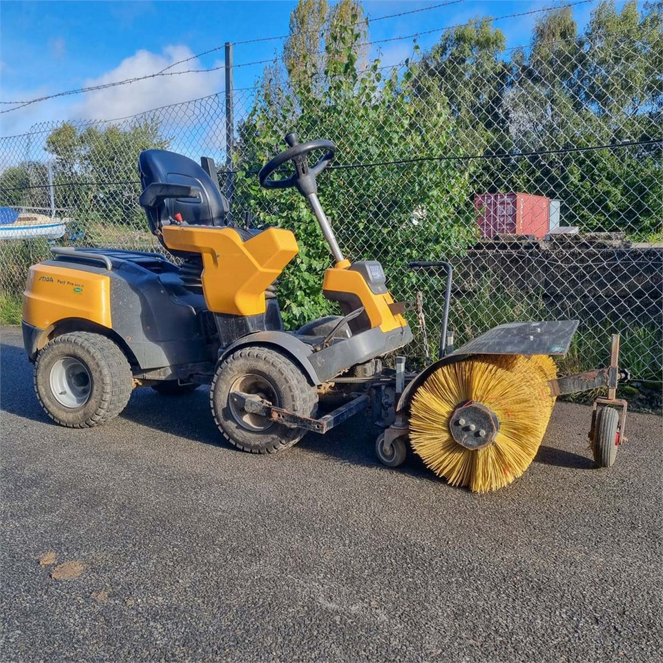 Stiga Park PRo 540 IX - جزازة المروج: صور 1 Stiga Park PRo 540 IX - جزازة المروج: صور 1