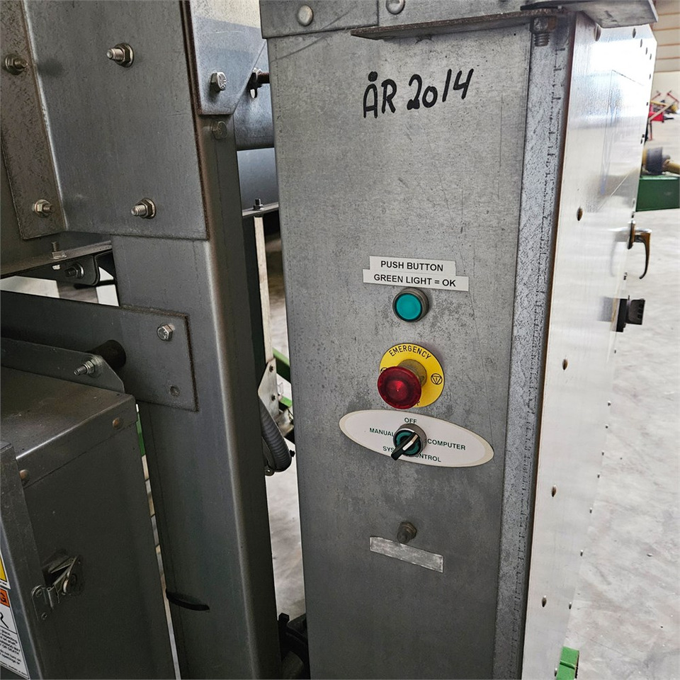Sukup TC2431DW - معدات القش: صور 5 Sukup TC2431DW - معدات القش: صور 5