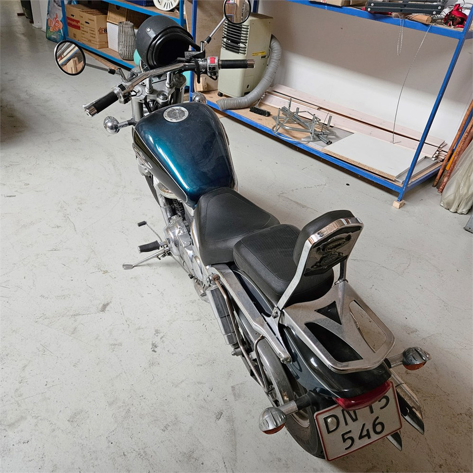 Suzuki Marauder VZ 800 - دراجة بخارية: صور 3 Suzuki Marauder VZ 800 - دراجة بخارية: صور 3