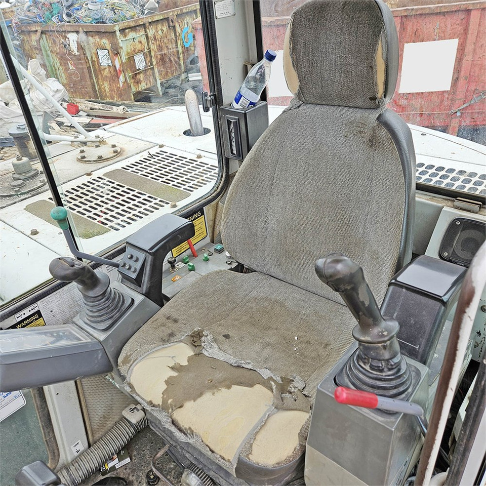 حفارة مصغرة Takeuchi TB175: صور 8