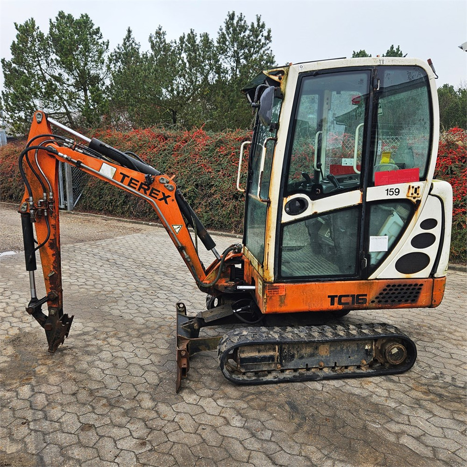 Terex TC16 - حفارة مصغرة: صور 1 Terex TC16 - حفارة مصغرة: صور 1