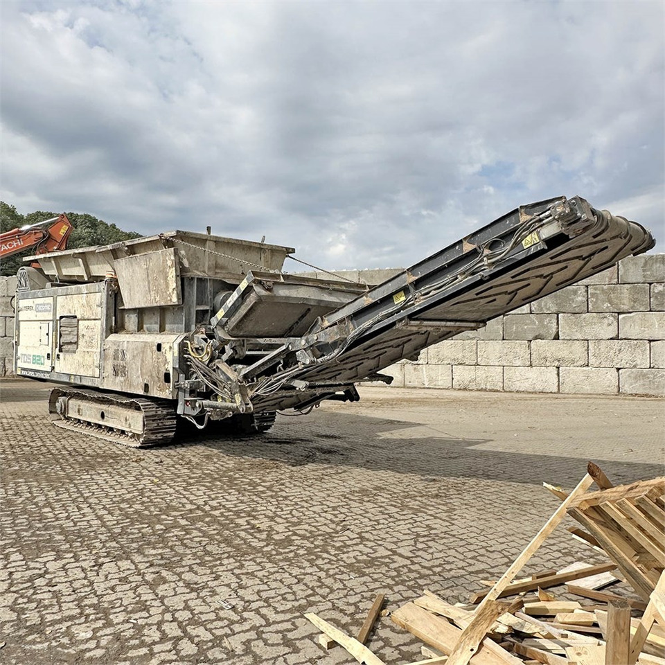 Terex TDS 820 - آلة تمزيق صناعية: صور 2 Terex TDS 820 - آلة تمزيق صناعية: صور 2