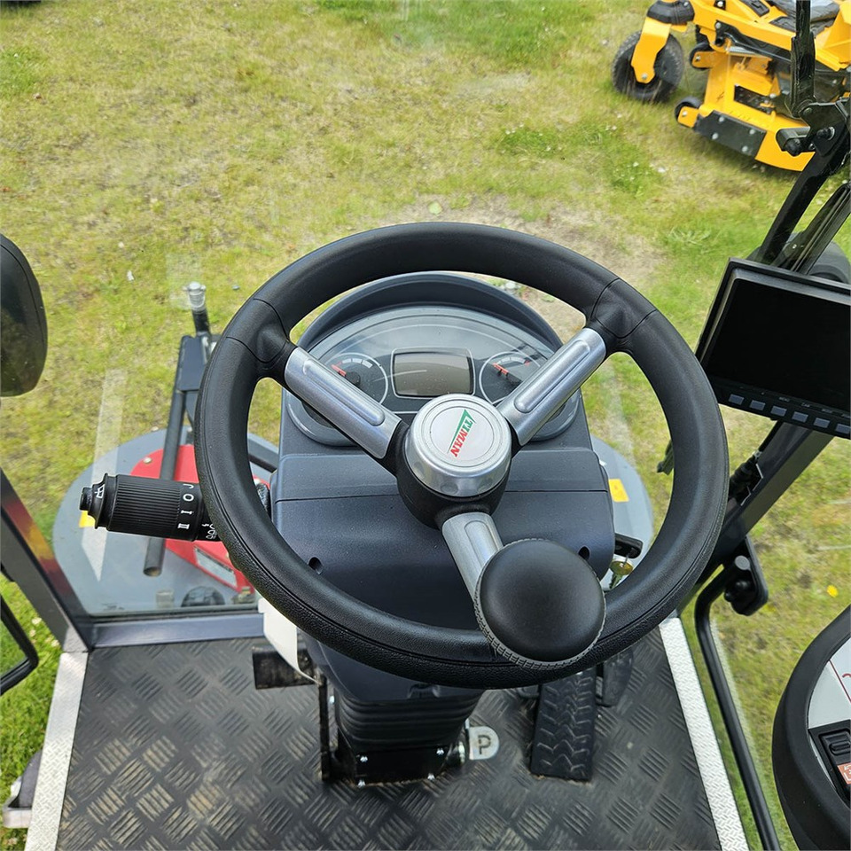 جزازة المروج Timan 3330 A/C - Multiclip Klipper 135: صور 9 جزازة المروج Timan 3330 A/C - Multiclip Klipper 135: صور 9