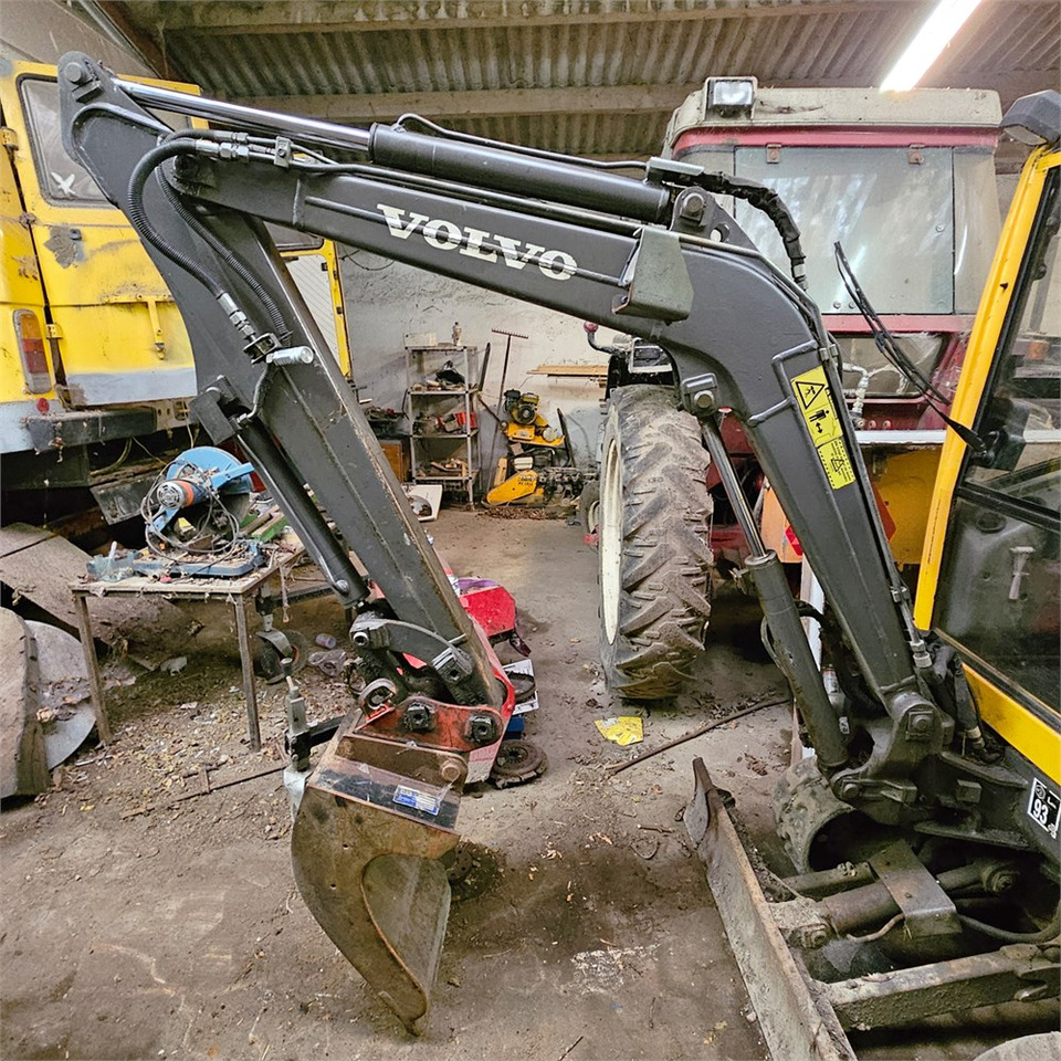 حفارة مصغرة Volvo EC20 B XTV: صور 31