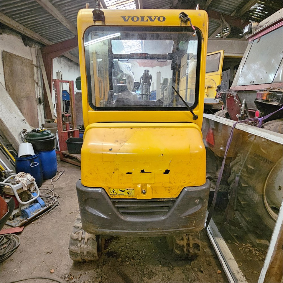 Volvo EC20 B XTV - حفارة مصغرة: صور 3 Volvo EC20 B XTV - حفارة مصغرة: صور 3