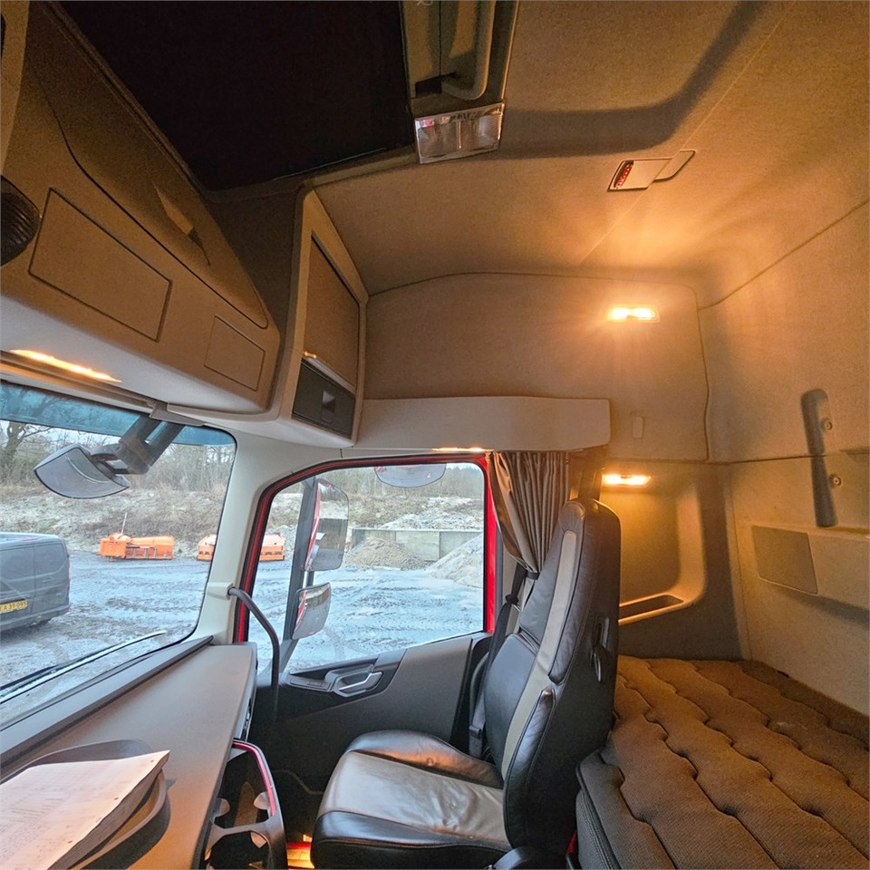 شاحنة جرار Volvo FH 500: صور 10