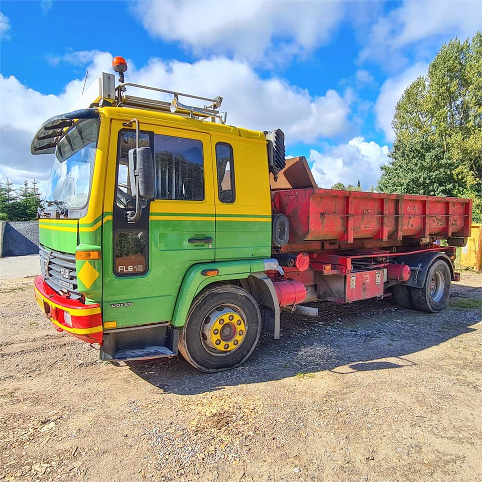 Volvo FL612 - شاحنة - نظام الكابلات: صور 1 Volvo FL612 - شاحنة - نظام الكابلات: صور 1