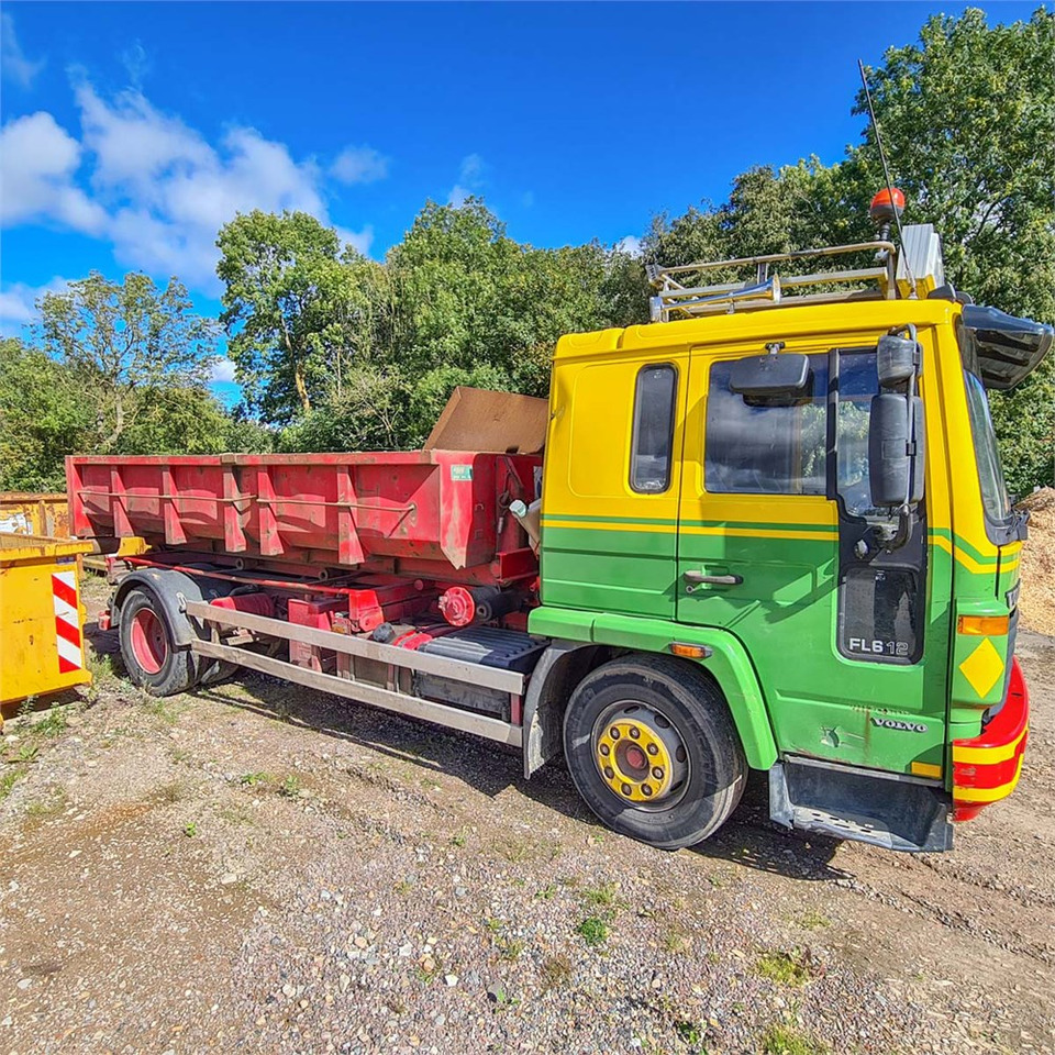 Volvo FL612 - شاحنة - نظام الكابلات: صور 5 Volvo FL612 - شاحنة - نظام الكابلات: صور 5