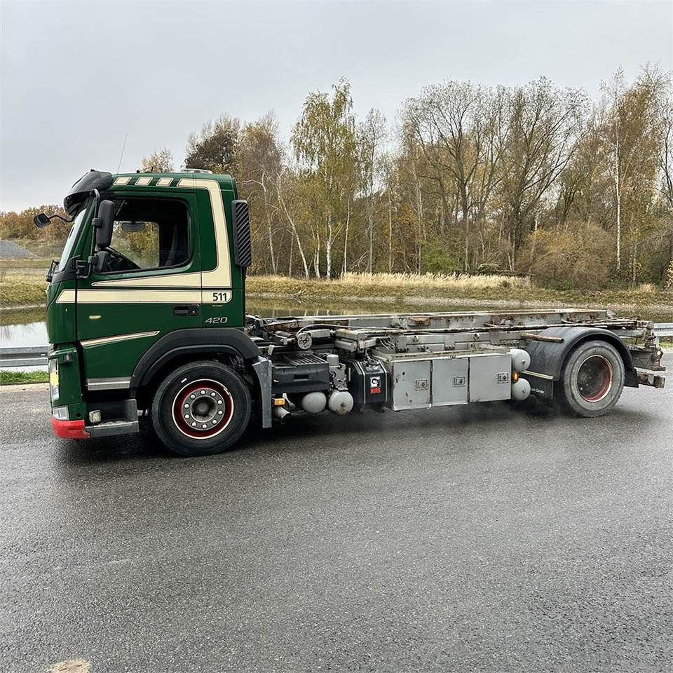 Volvo FM-330 - شاحنة - نظام الكابلات: صور 2 Volvo FM-330 - شاحنة - نظام الكابلات: صور 2