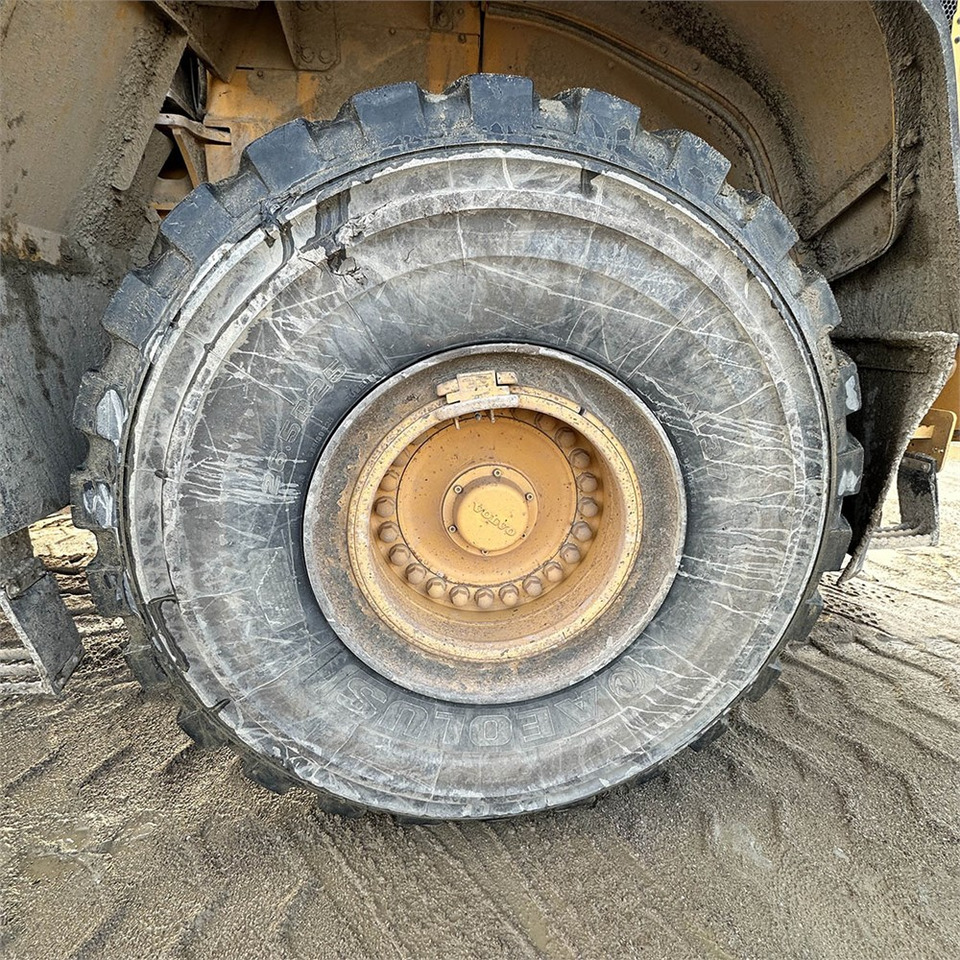 اللودر بعجل Volvo L150 G: صور 40
