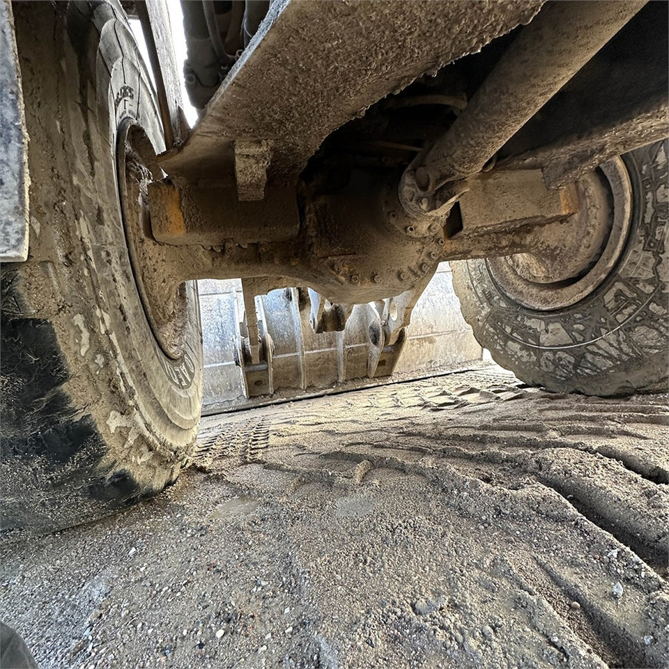 اللودر بعجل Volvo L150 G: صور 37