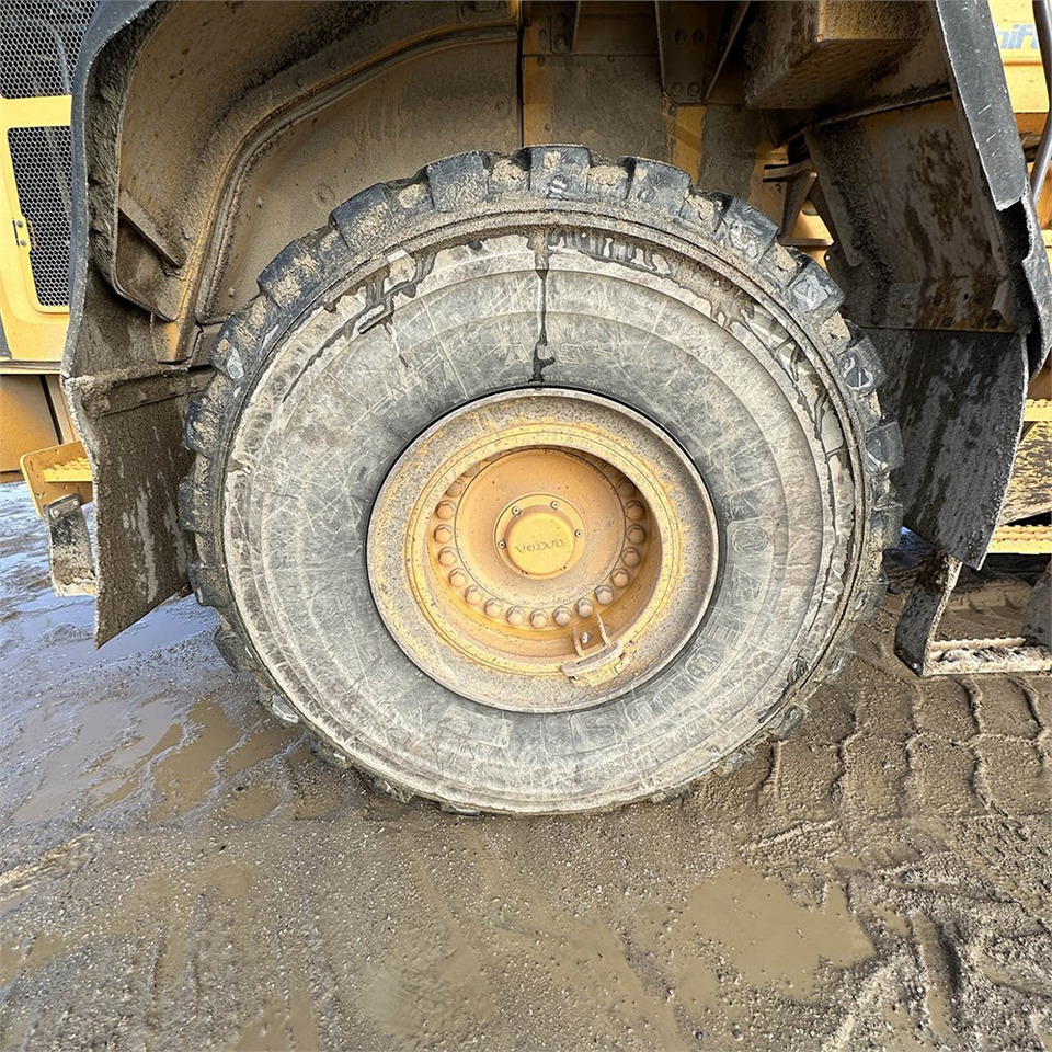 اللودر بعجل Volvo L150 G: صور 42