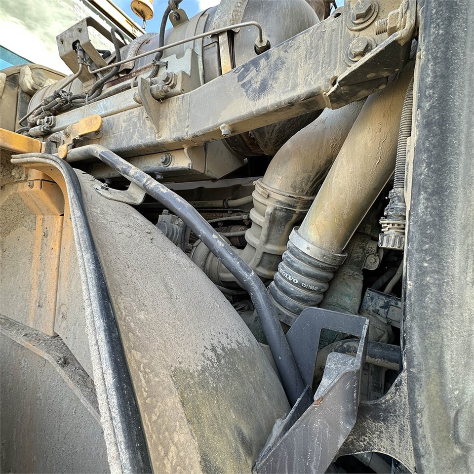 اللودر بعجل Volvo L150 G: صور 26