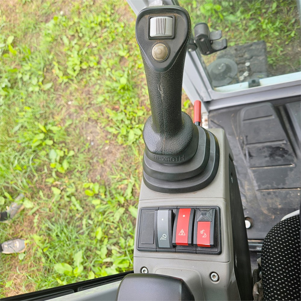 حفارة مصغرة Wacker Neuson ET35: صور 13 حفارة مصغرة Wacker Neuson ET35: صور 13